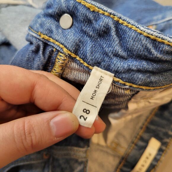 PACSUN Medium Indigo Roll Cuff Denim Mom Shorts Women’s Size 28 - Picture 3 of 7